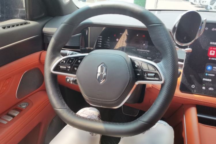 Used Hima AITO M7 2024 1.5T Intelligent Driving 4WD Pro Edition 5 Seats Steering Wheel