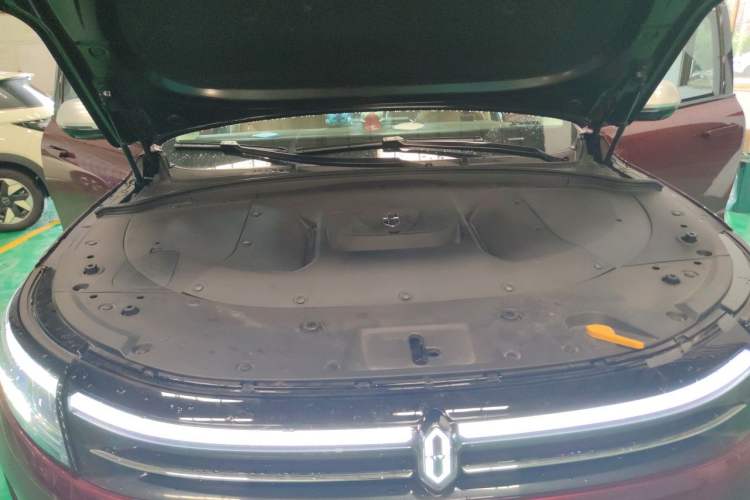 Used Hima AITO M7 2024 1.5T Rear-Drive Plus Version 6 Seats Engine Bay