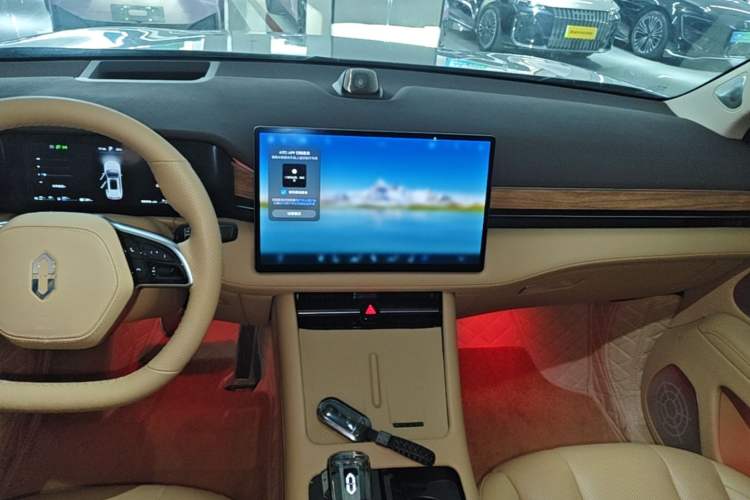 Used Hima AITO M7 2024 1.5T Intelligent Driving 4WD Max Edition 5 Seats Audio And AC Panel