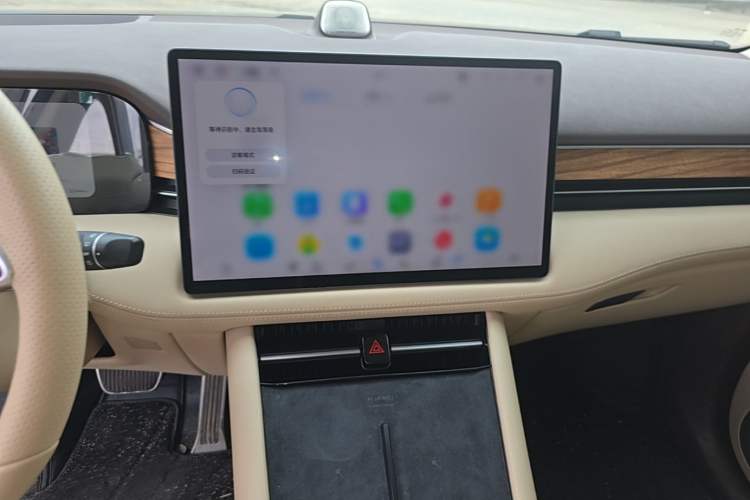 Used Hima AITO M7 2024 1.5T Intelligent Driving 4WD Max Edition 5 Seats Audio And AC Panel