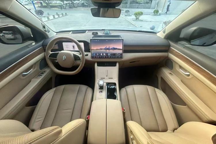 Used Hima AITO M7 2024 1.5T Intelligent Driving Rear-Drive Max Edition 5 Seats Center Console