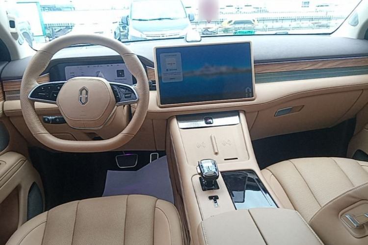Used Hima AITO M7 2024 1.5T Intelligent Driving Rear-Drive Max Edition 5 Seats Center Console