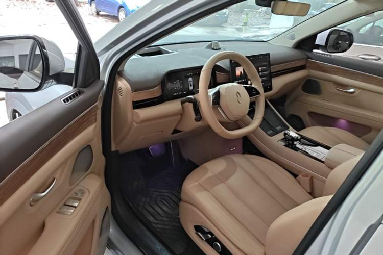 Used Hima AITO M7 2024 1.5T Rear-Drive Plus Version 5 Seats Driver Seat