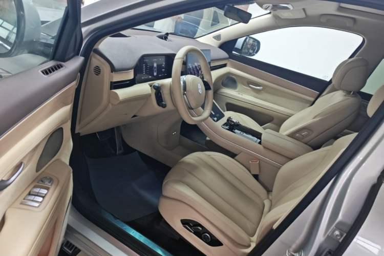 Used Hima AITO M7 2024 1.5T Intelligent Driving Rear-Drive Pro Version 6 Seats Driver Seat