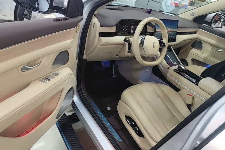 Used Hima AITO M7 2024 1.5T Intelligent Driving Rear-Drive Pro Version 5 Seats Driver Seat