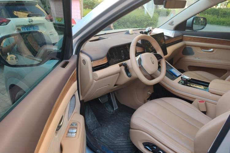 Used Hima AITO M7 2024 1.5T Intelligent Driving Rear-Drive Pro Version 6 Seats Driver Seat