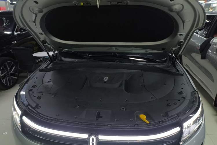 Used Hima AITO M7 2024 1.5T Intelligent Drive 4x4 Max Edition 6 Seats Engine Bay