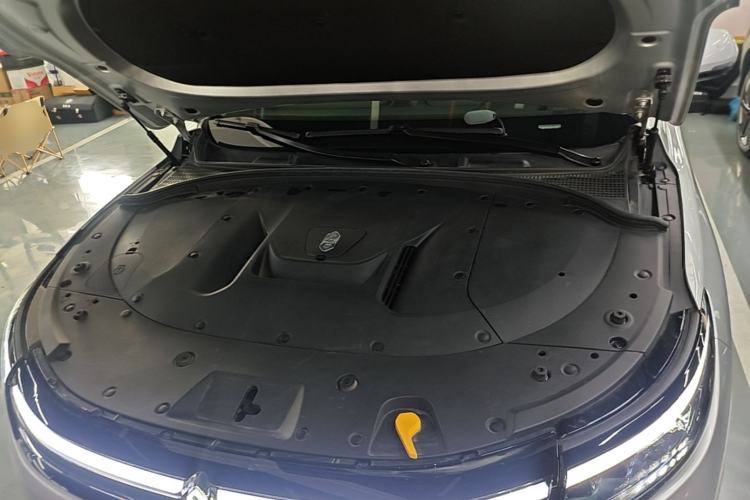 Used Hima AITO M7 2024 1.5T Rear-Drive Plus Version 5 Seats Engine Bay