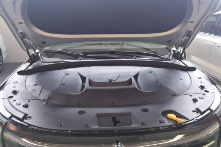 Used Hima AITO M7 2024 1.5T Rear-Drive Plus Version 5 Seats Engine Bay