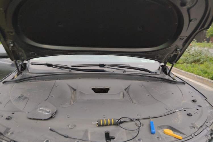 Used Hima AITO M7 2024 1.5T Rear-Drive Plus Version 6 Seats Engine Bay