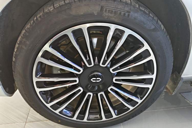 Used Hima AITO M7 2024 1.5T Intelligent Drive 4WD Ultra Version 5 Seats Exterior 2