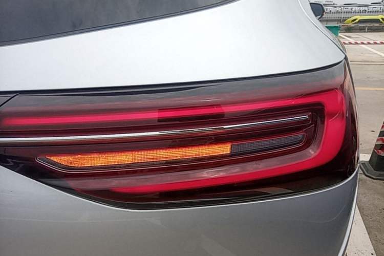Used Hima AITO M7 2024 1.5T Intelligent Driving Rear-Drive Max Edition 5 Seats Exterior 3