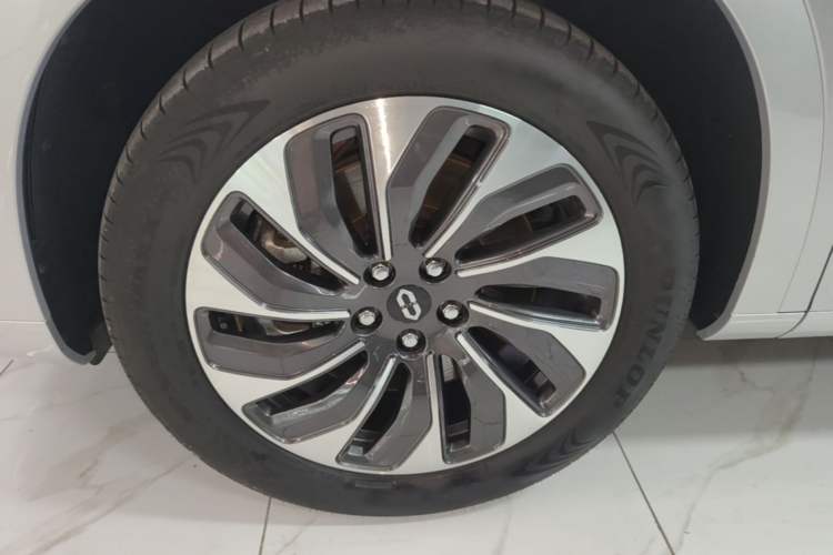 Used Hima AITO M7 2024 1.5T Intelligent Driving Rear-Drive Max Edition 5 Seats Exterior 4