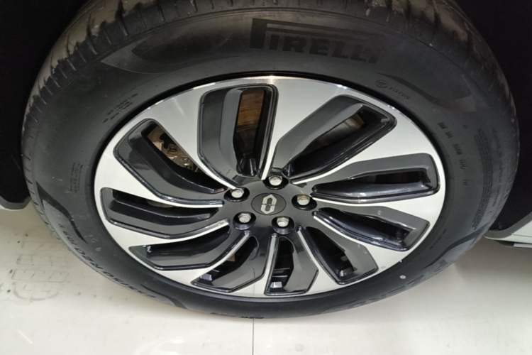 Used Hima AITO M7 2024 1.5T Rear-Drive Plus Version 6 Seats Exterior 4