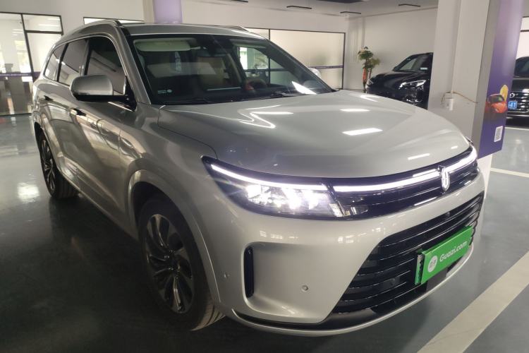 Used Hima AITO M7 2024 1.5T Rear-Drive Plus Version 5 Seats Front Right 45 Deg