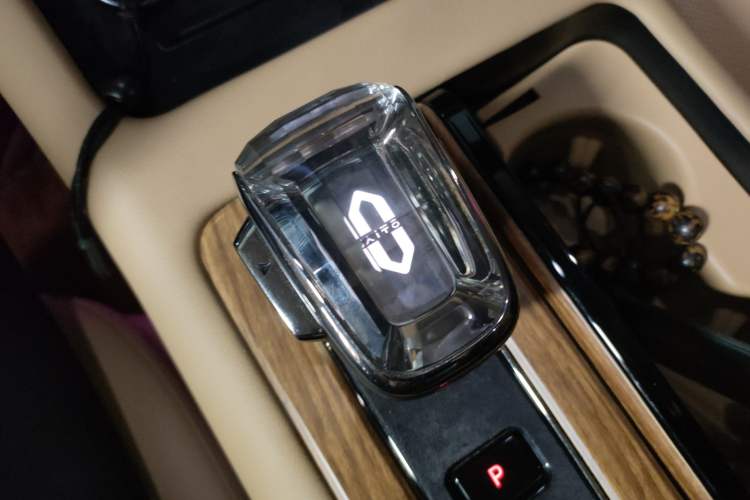 Used Hima AITO M7 2024 1.5T Rear-Drive Plus Version 5 Seats Gear Lever