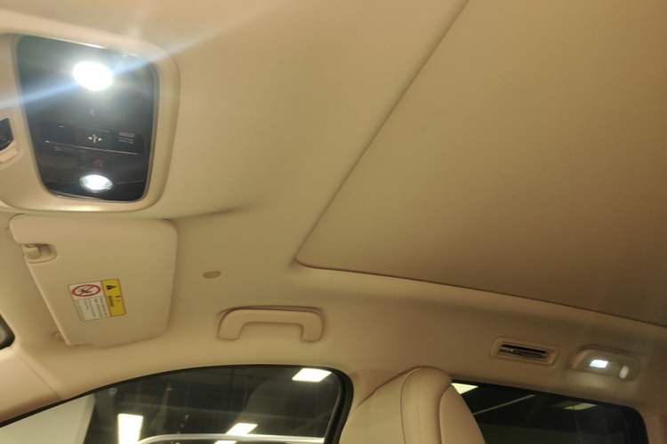 Used Hima AITO M7 2024 1.5T Intelligent Drive 4WD Ultra Version 5 Seats Headliner