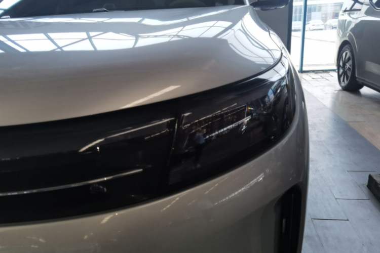 Used Hima AITO M7 2024 1.5T Rear-Drive Plus Version 5 Seats Left Front Headlight