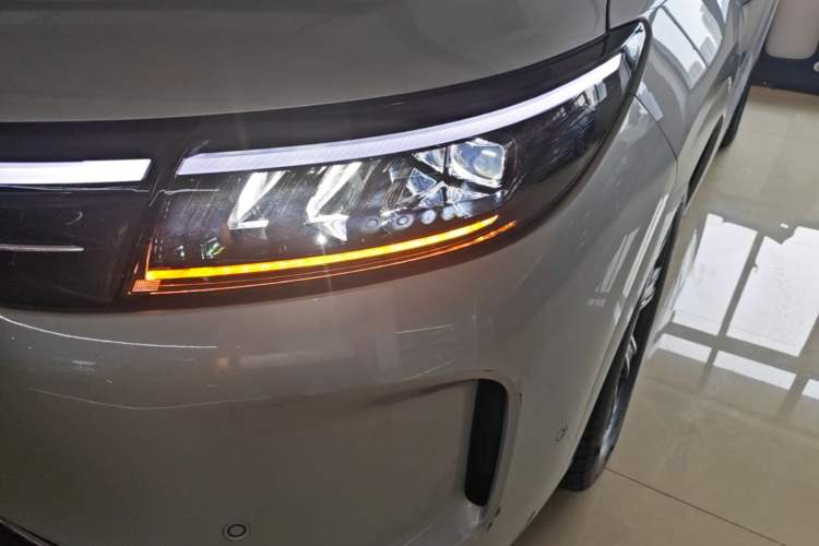 Used Hima AITO M7 2024 1.5T Intelligent Driving Rear-Drive Pro Version 6 Seats Left Front Headlight