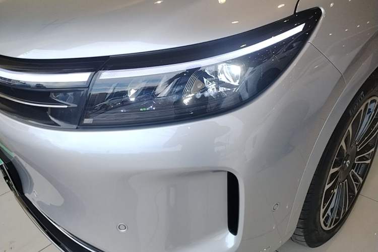 Used Hima AITO M7 2024 1.5T Intelligent Drive Rear-Drive Ultra Version 5 Seats Left Front Headlight