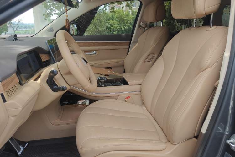 Used Hima AITO M7 2024 1.5T Rear-Drive Plus Version 5 Seats Left Front Seat