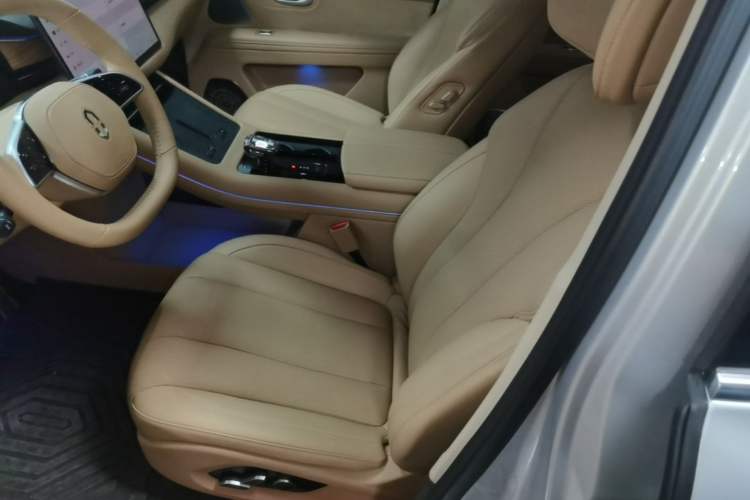 Used Hima AITO M7 2024 1.5T Intelligent Driving Rear-Drive Max Edition 6 Seats Left Front Seat