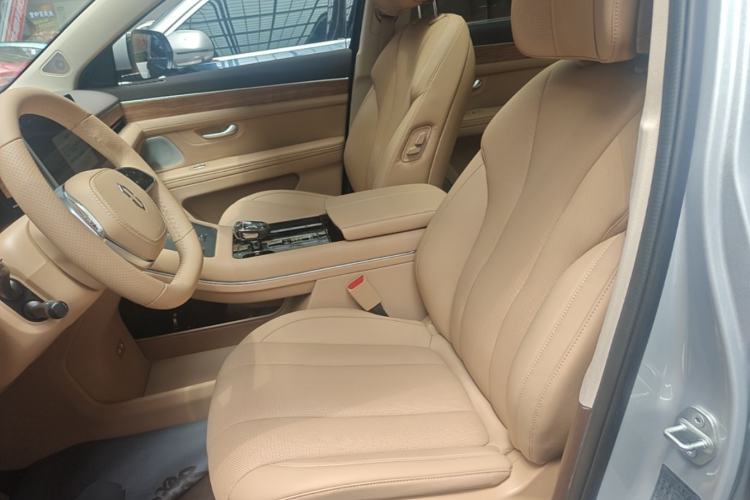 Used Hima AITO M7 2024 1.5T Intelligent Drive Rear-Drive Ultra Version 5 Seats Left Front Seat