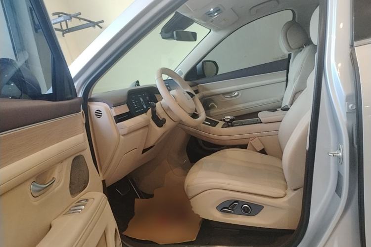 Used Hima AITO M7 2024 1.5T Intelligent Drive Rear-Drive Ultra Version 5 Seats Left Front Seat