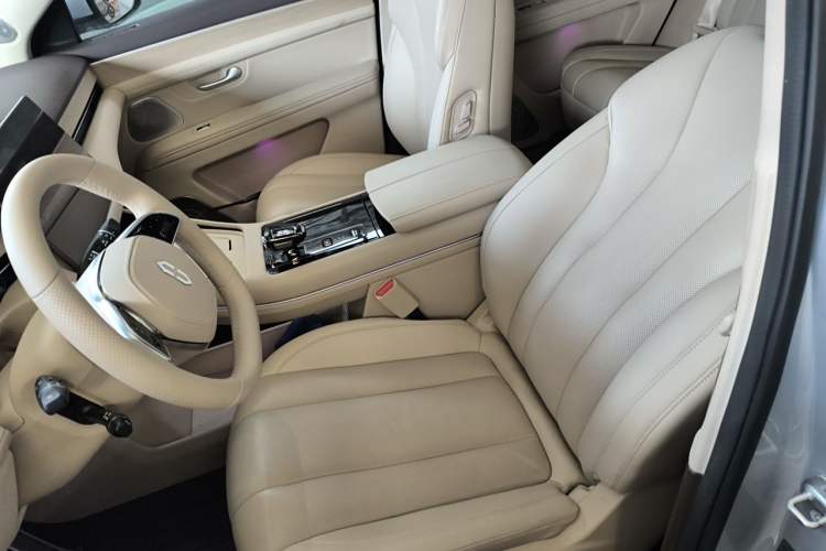 Used Hima AITO M7 2024 1.5T Intelligent Drive Rear-Drive Ultra Version 5 Seats Left Front Seat