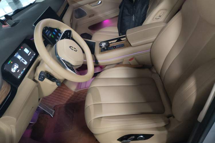 Used Hima AITO M7 2024 1.5T Rear-Drive Plus Version 5 Seats Left Front Seat