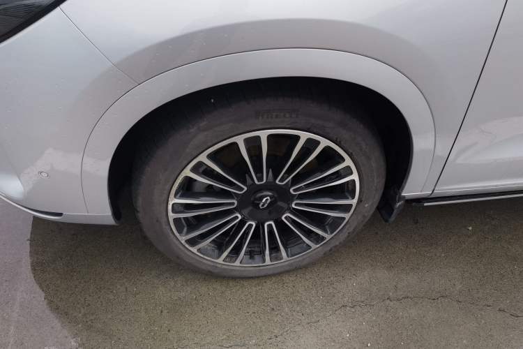 Used Hima AITO M7 2024 1.5T Intelligent Driving 4WD Max Edition 5 Seats Left Front Wheel Hub