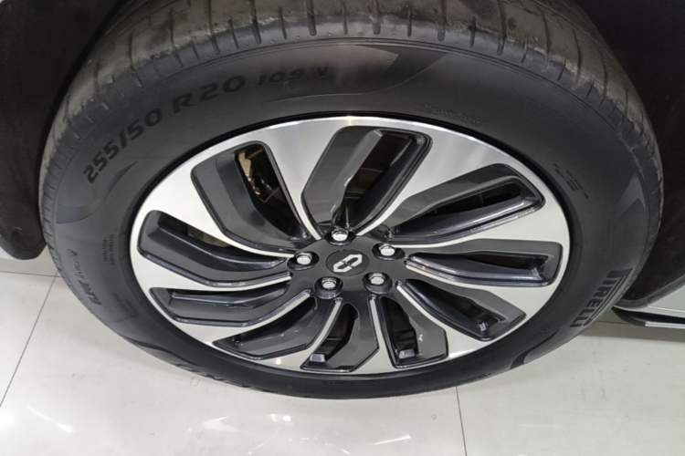 Used Hima AITO M7 2024 1.5T Intelligent Driving 4WD Max Edition 5 Seats Left Front Wheel Hub