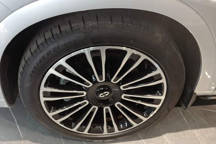 Used Hima AITO M7 2024 1.5T Intelligent Driving 4WD Pro Edition 5 Seats Left Front Wheel Hub