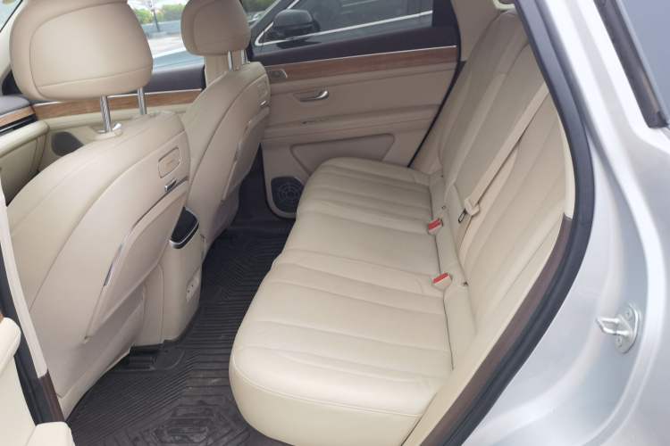 Used Hima AITO M7 2024 1.5T Intelligent Driving 4WD Max Edition 5 Seats Left Rear Seat