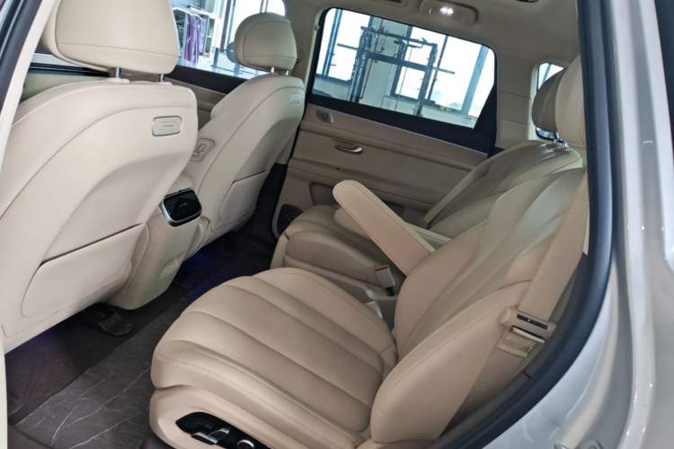 Used Hima AITO M7 2024 1.5T Intelligent Driving 4WD Pro Edition 6 Seats Left Rear Seat