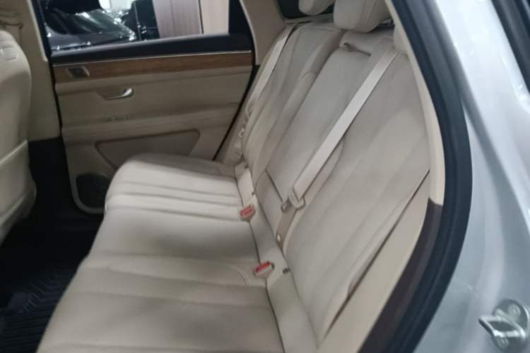 Used Hima AITO M7 2024 1.5T Rear-Drive Plus Version 5 Seats Left Rear Seat