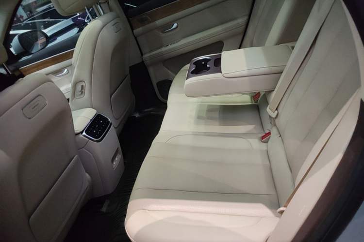 Used Hima AITO M7 2024 1.5T Rear-Drive Plus Version 5 Seats Left Rear Seat