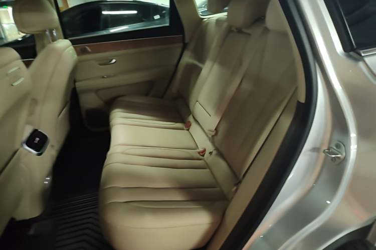 Used Hima AITO M7 2024 1.5T Intelligent Driving 4WD Max Edition 5 Seats Left Rear Seat