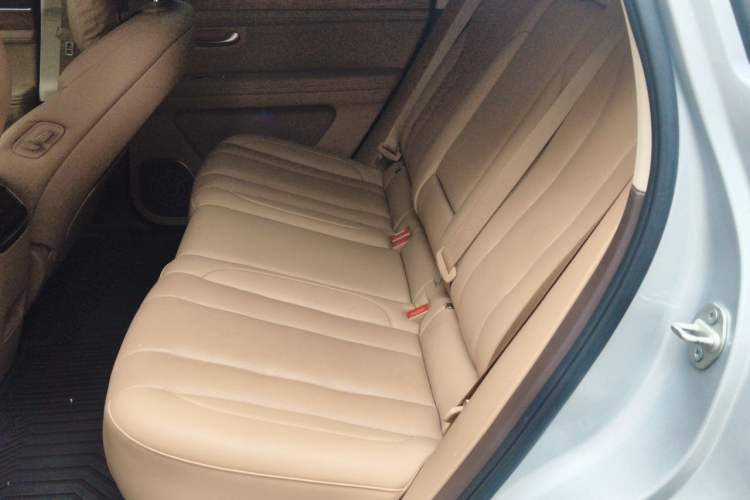 Used Hima AITO M7 2024 1.5T Intelligent Driving Rear-Drive Max Edition 5 Seats Left Rear Seat