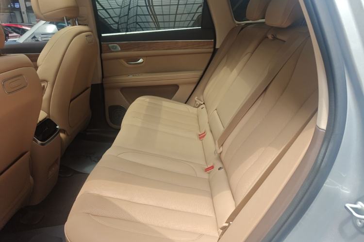 Used Hima AITO M7 2024 1.5T Intelligent Drive Rear-Drive Ultra Version 5 Seats Left Rear Seat