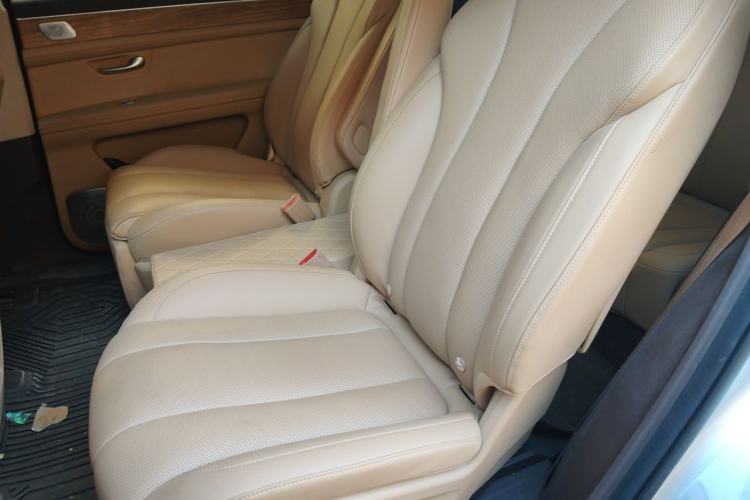 Used Hima AITO M7 2024 1.5T Intelligent Driving Rear-Drive Pro Version 6 Seats Left Rear Seat