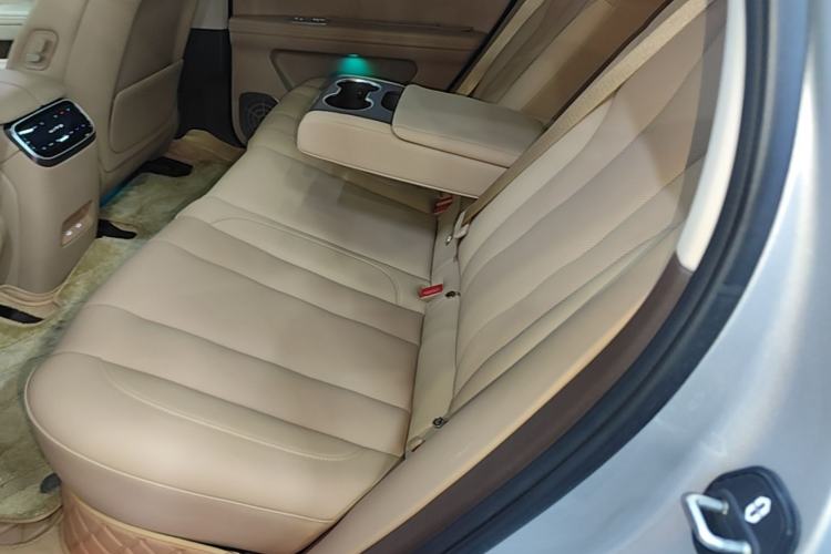 Used Hima AITO M7 2024 1.5T Intelligent Driving Rear-Drive Pro Version 5 Seats Left Rear Seat