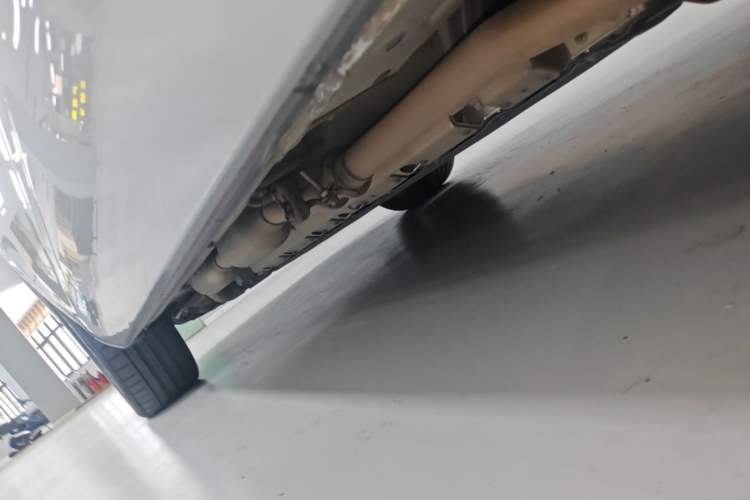 Used Hima AITO M7 2024 1.5T Rear-Drive Plus Version 5 Seats Left Side Sill