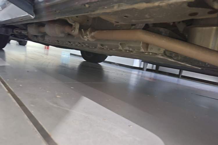 Used Hima AITO M7 2024 1.5T Rear-Drive Plus Version 5 Seats Left Side Sill