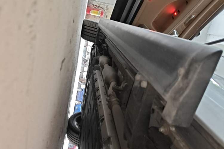 Used Hima AITO M7 2024 1.5T Rear-Drive Plus Version 5 Seats Left Side Sill
