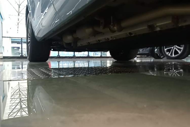Used Hima AITO M7 2024 1.5T Rear-Drive Plus Version 5 Seats Left Side Sill