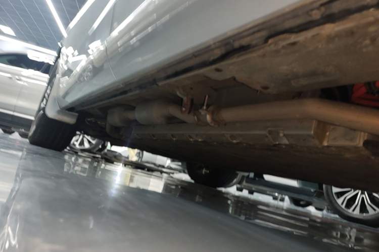 Used Hima AITO M7 2024 1.5T Rear-Drive Plus Version 6 Seats Left Side Sill