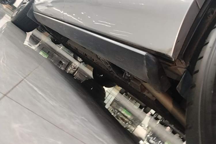 Used Hima AITO M7 2024 1.5T Rear-Drive Plus Version 5 Seats Left Side Sill