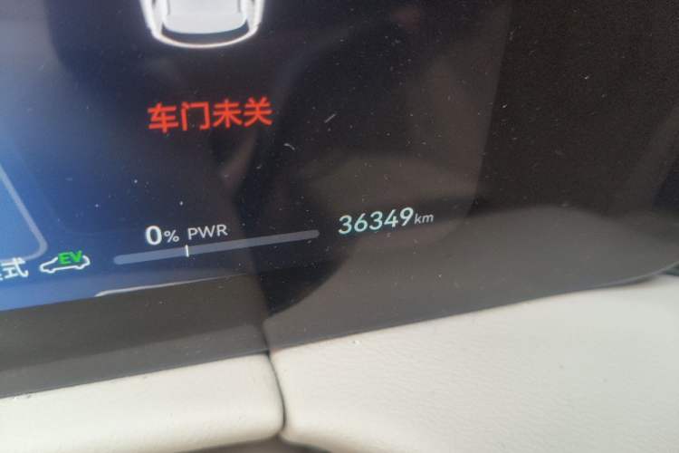 Used Hima AITO M7 2024 1.5T Intelligent Drive 4x4 Max Edition 6 Seats Odometer Close Up