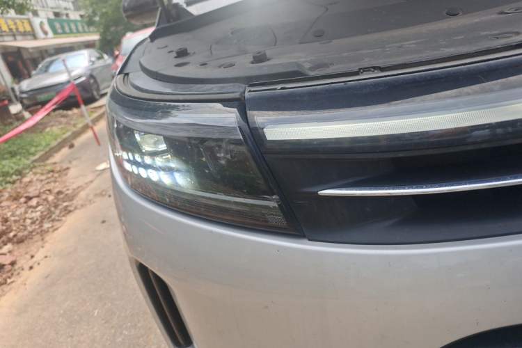 Used Hima AITO M7 2024 1.5T Intelligent Drive 4x4 Max Edition 6 Seats Right Front Headlight